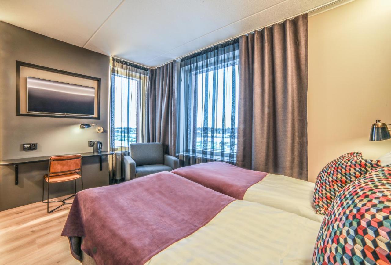 Hotelli-Ravintola Alma Seinäjoki Exteriör bild