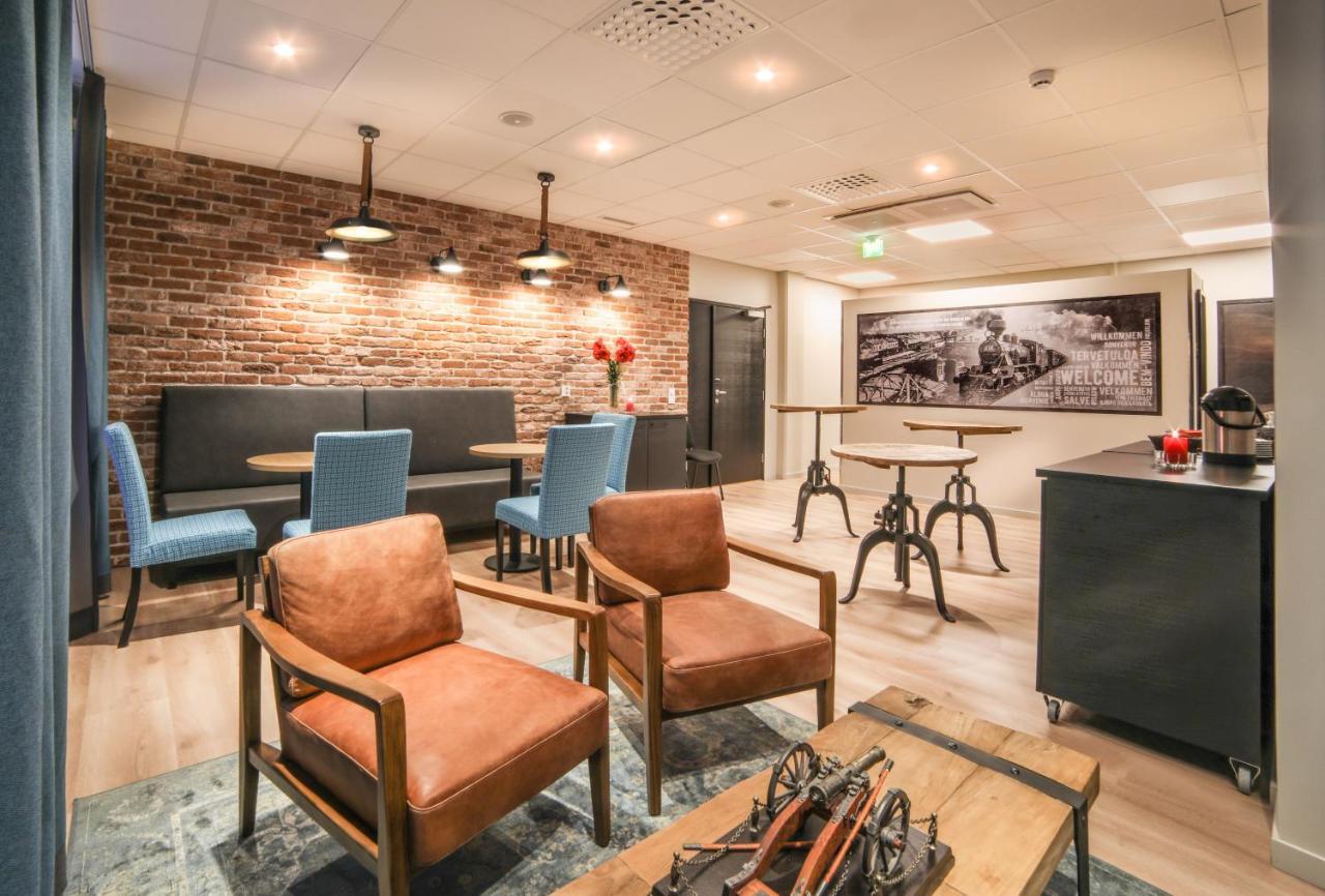 Hotelli-Ravintola Alma Seinäjoki Exteriör bild